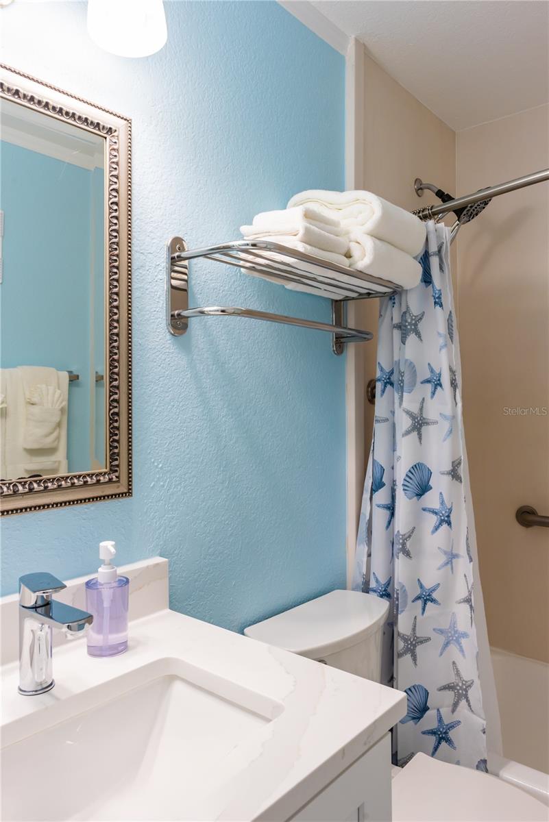 2506 N Rocky Point Dr #275 Property Photo 17