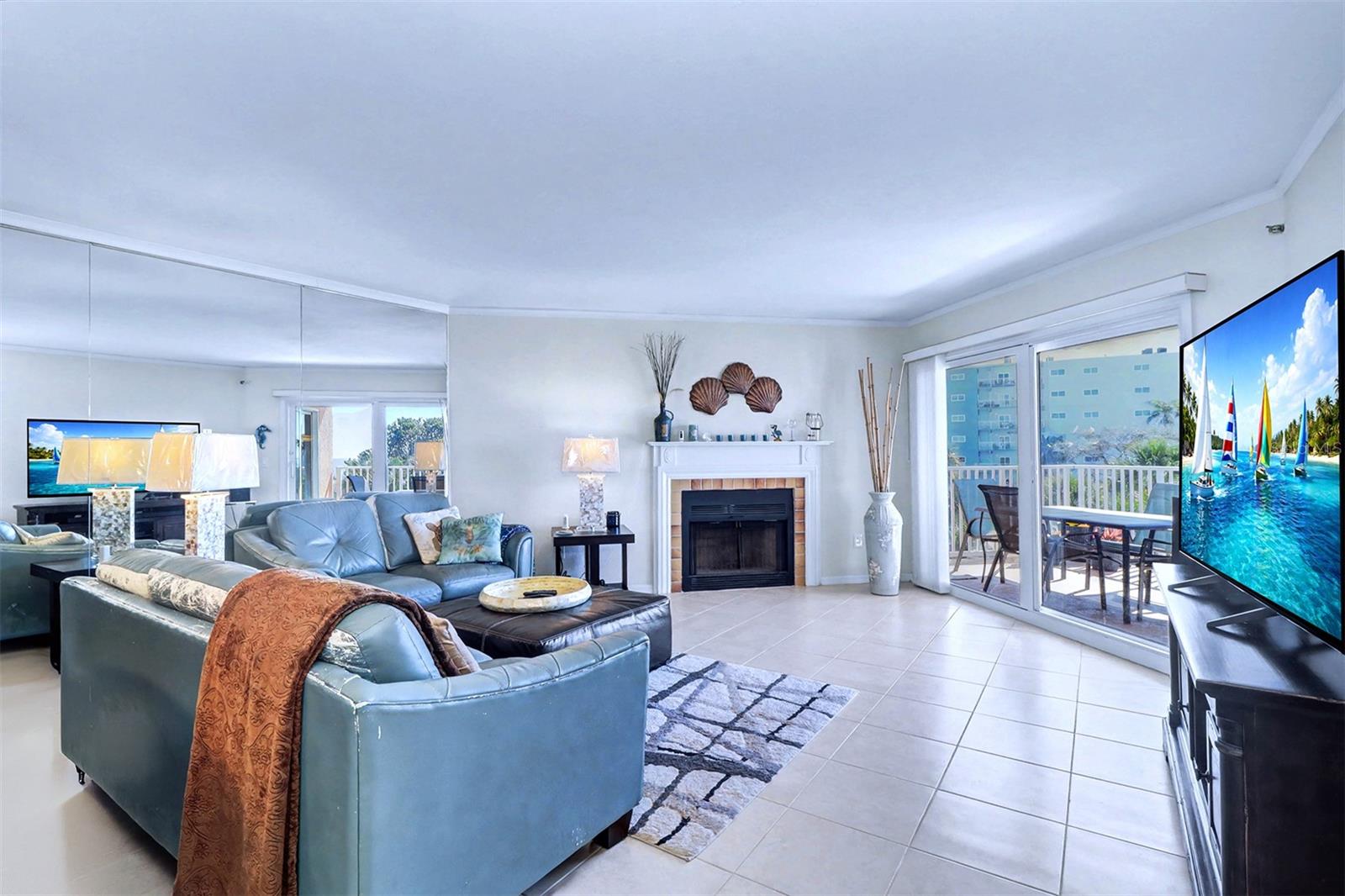 18400 Gulf Blvd #1302 Property Photo 8