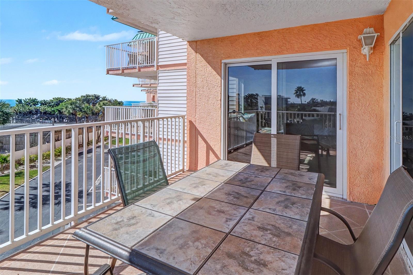 18400 Gulf Blvd #1302 Property Photo 12