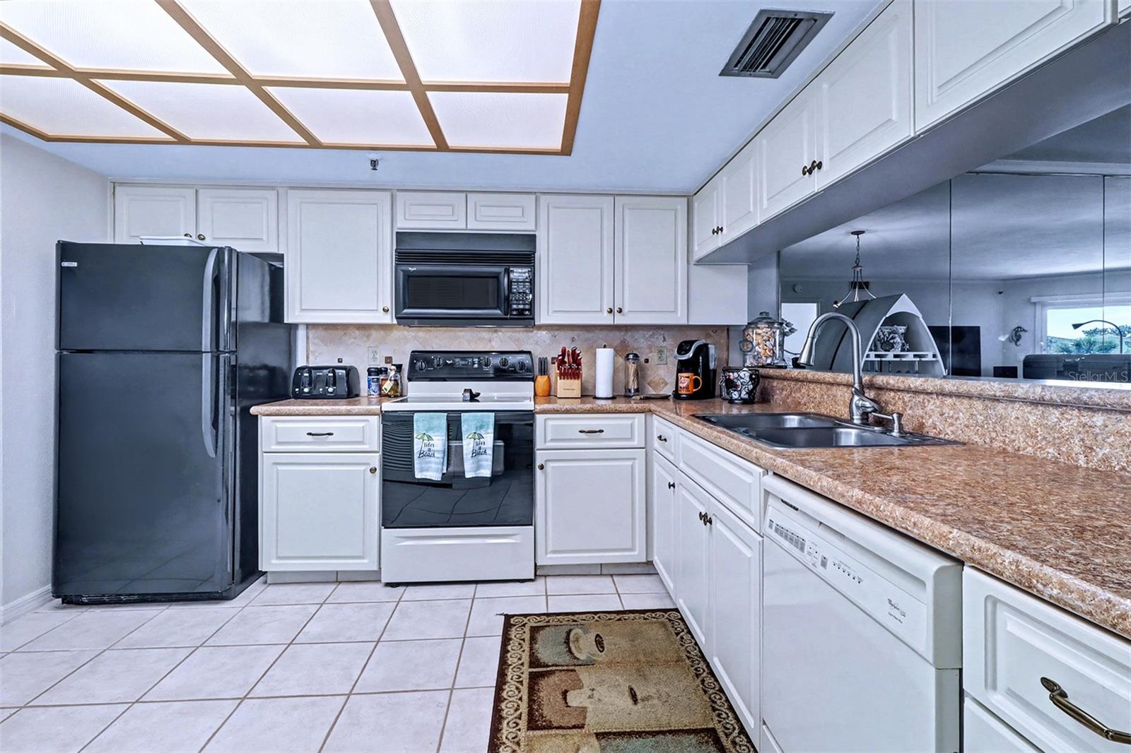 18400 Gulf Blvd #1302 Property Photo 16