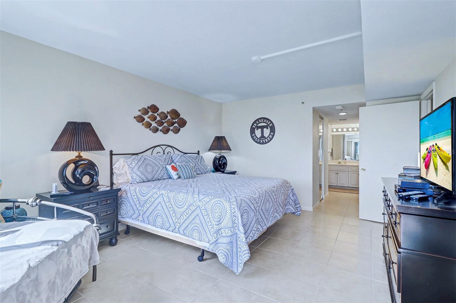 18400 Gulf Blvd #1302 Property Photo 26