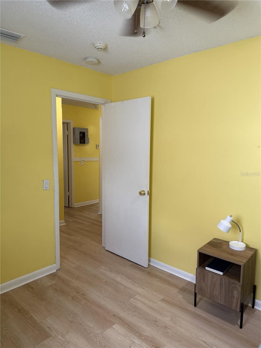 322 Regal Park Dr Property Photo 12