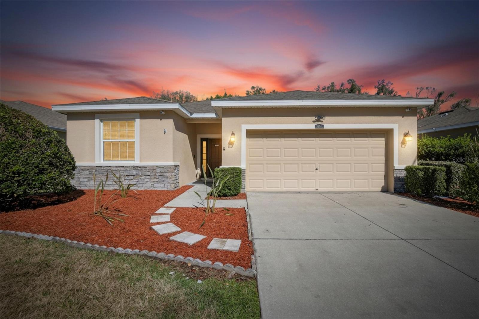 2819 HOLLY BLUFF CT