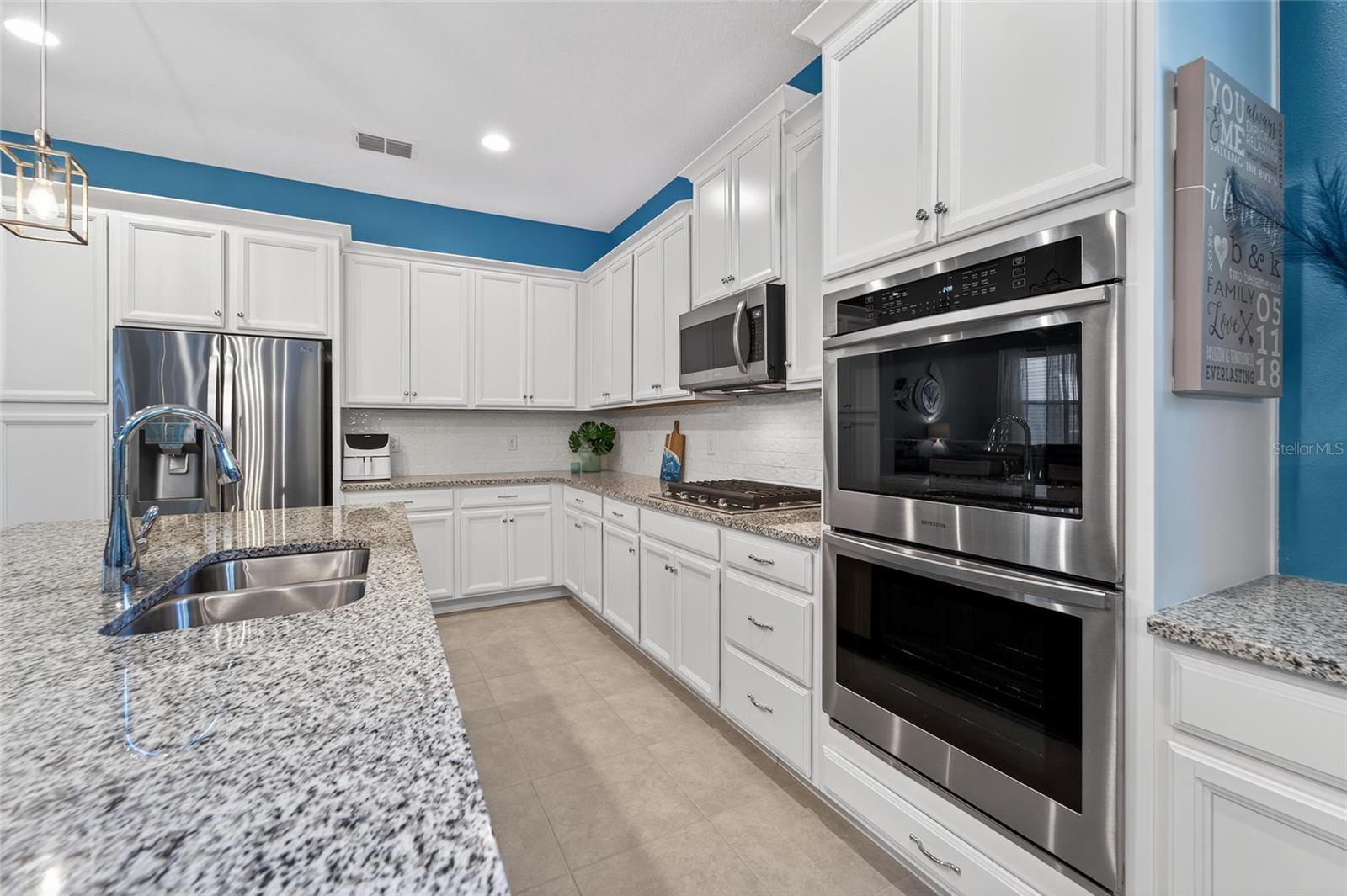 707 Winterside Dr Property Photo 18