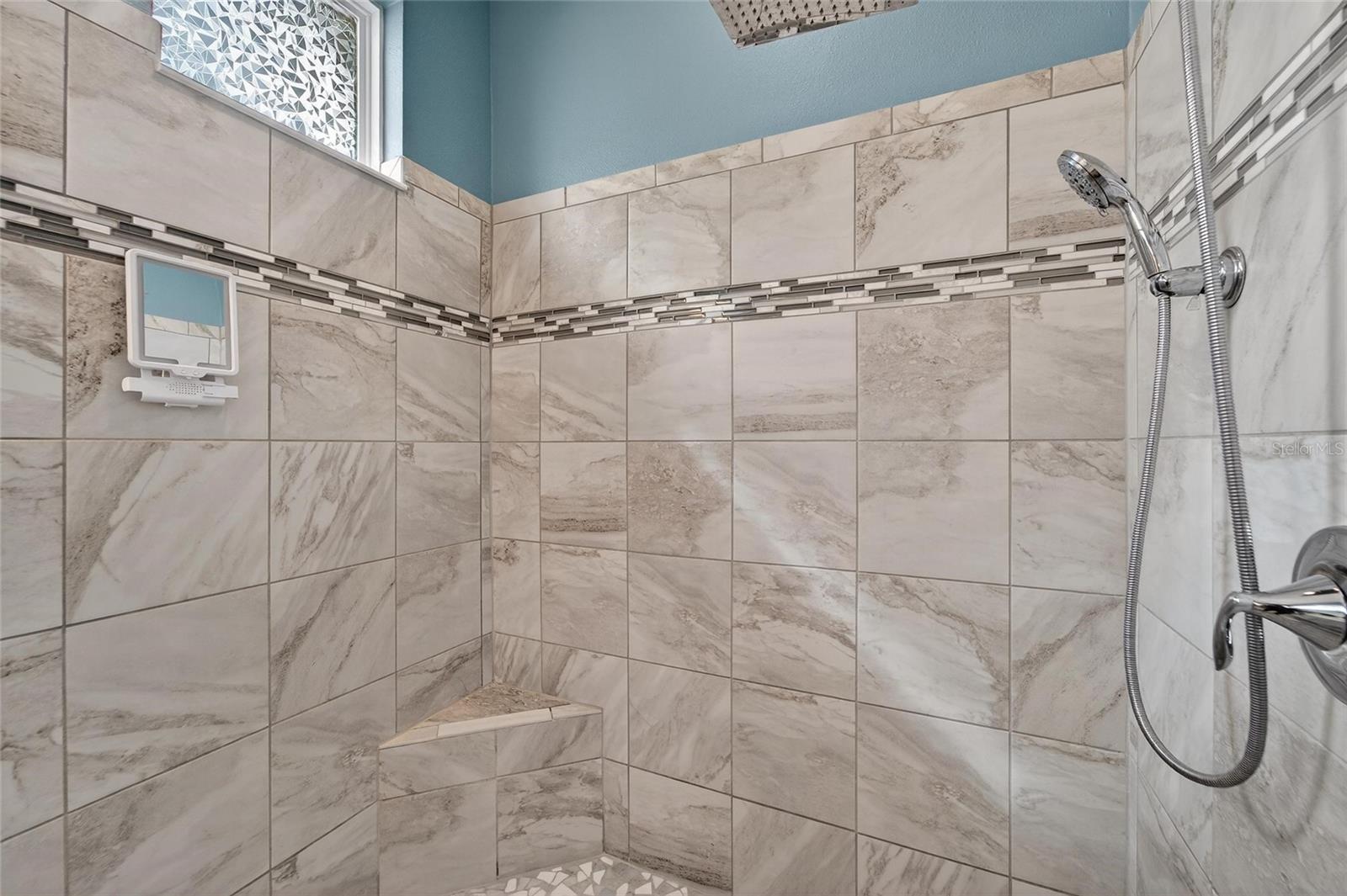707 Winterside Dr Property Photo 36