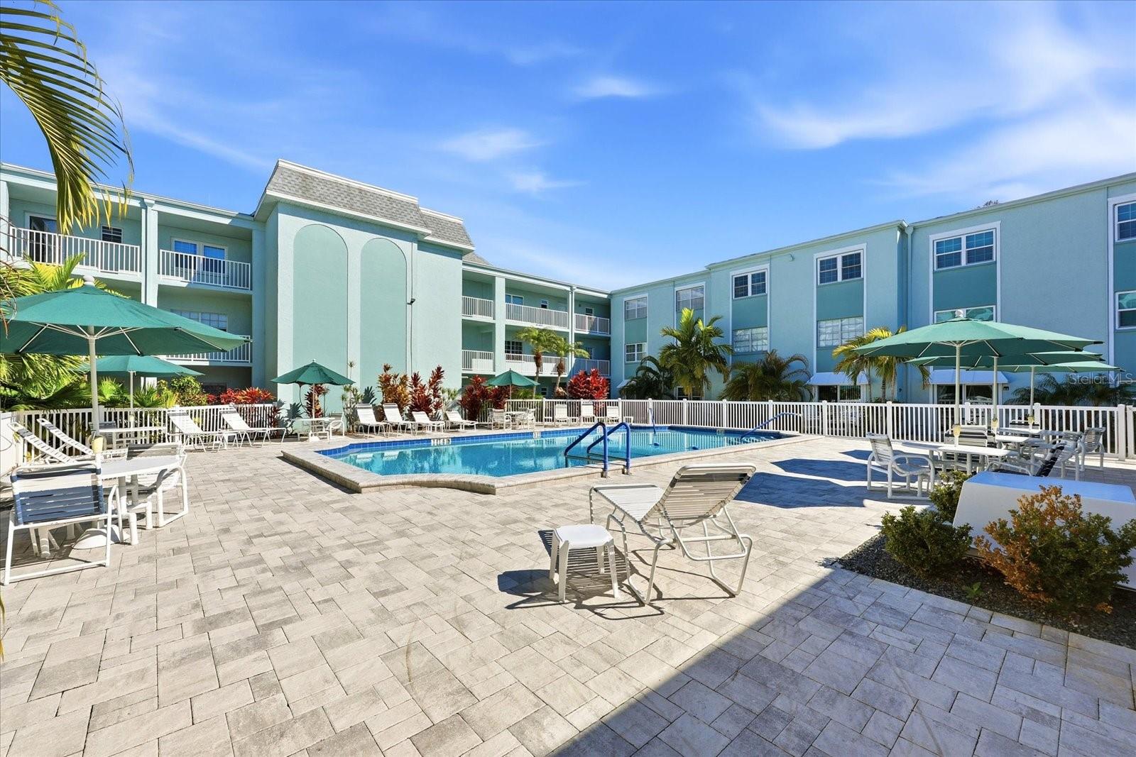 1706 Belleair Forest Dr #128 Property Photo 25