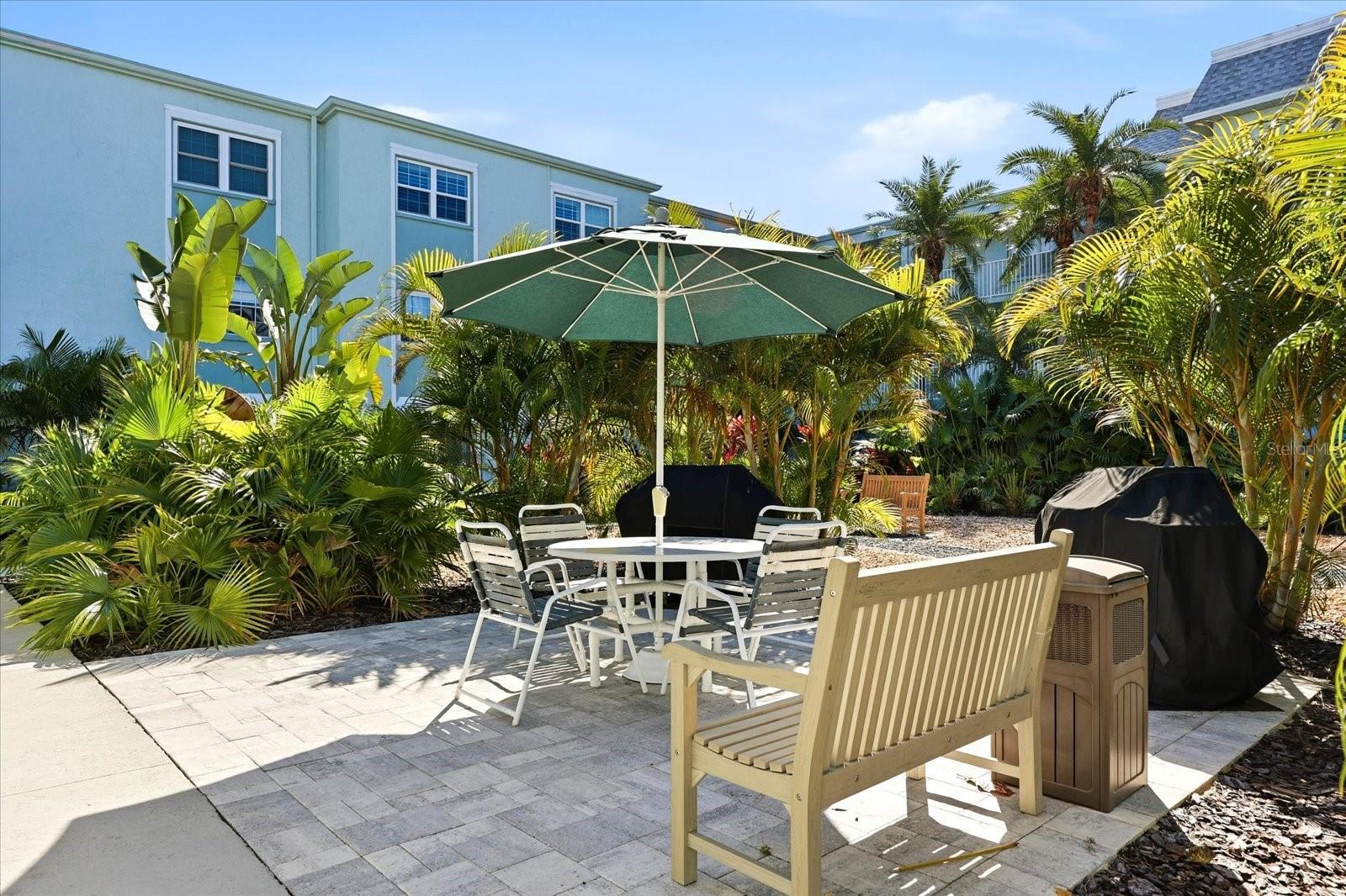 1706 Belleair Forest Dr #128 Property Photo 27
