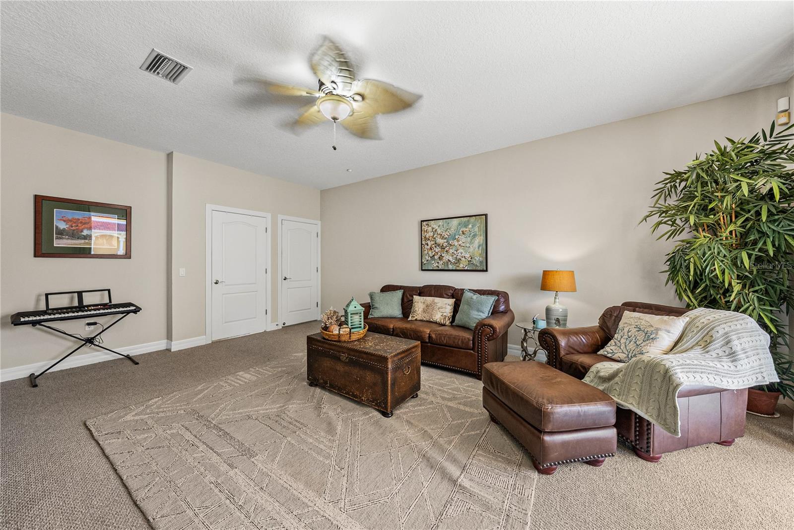 6411 Mayra Shores Ln Property Photo 14