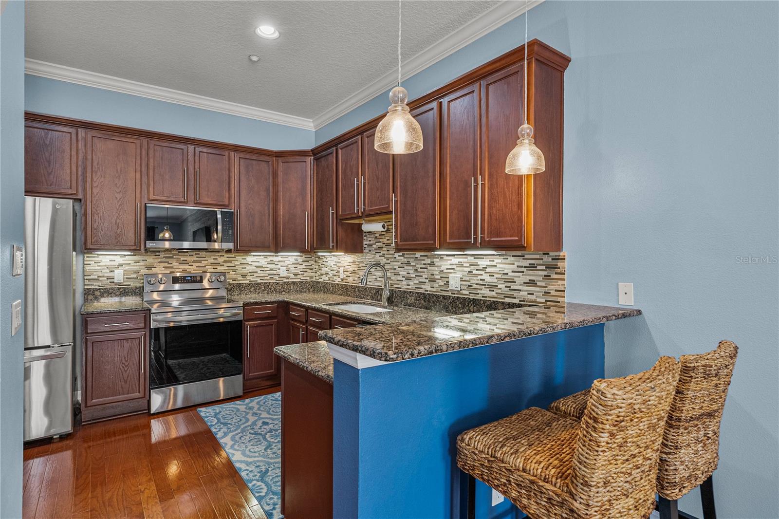 6411 Mayra Shores Ln Property Photo 17