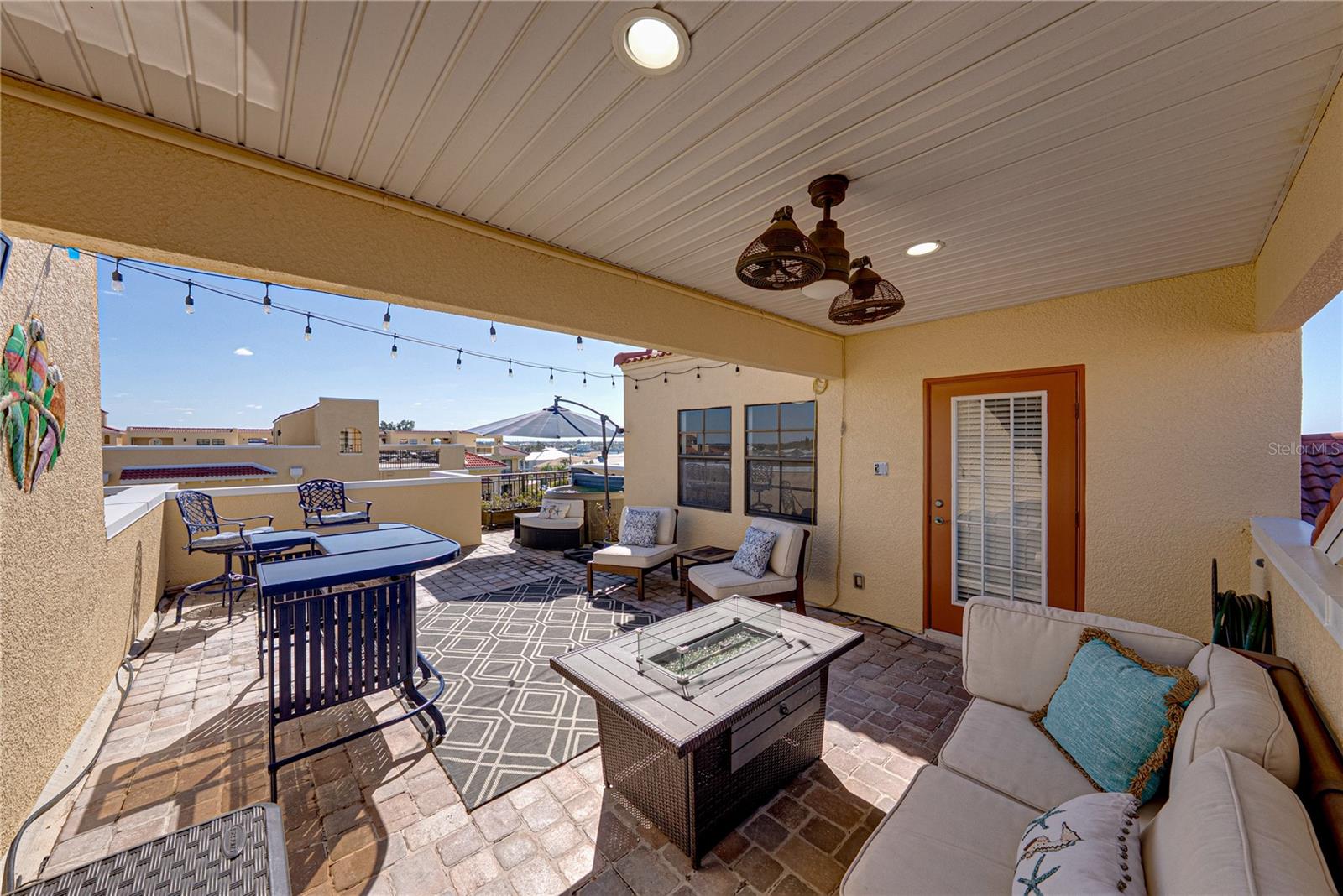 6411 Mayra Shores Ln Property Photo 29
