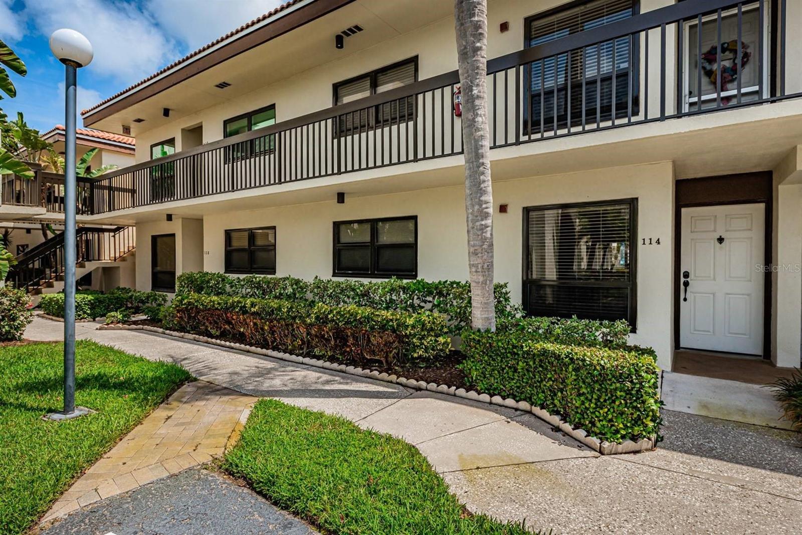6294 Bahia Del Mar Cir #114 Property Photo 2