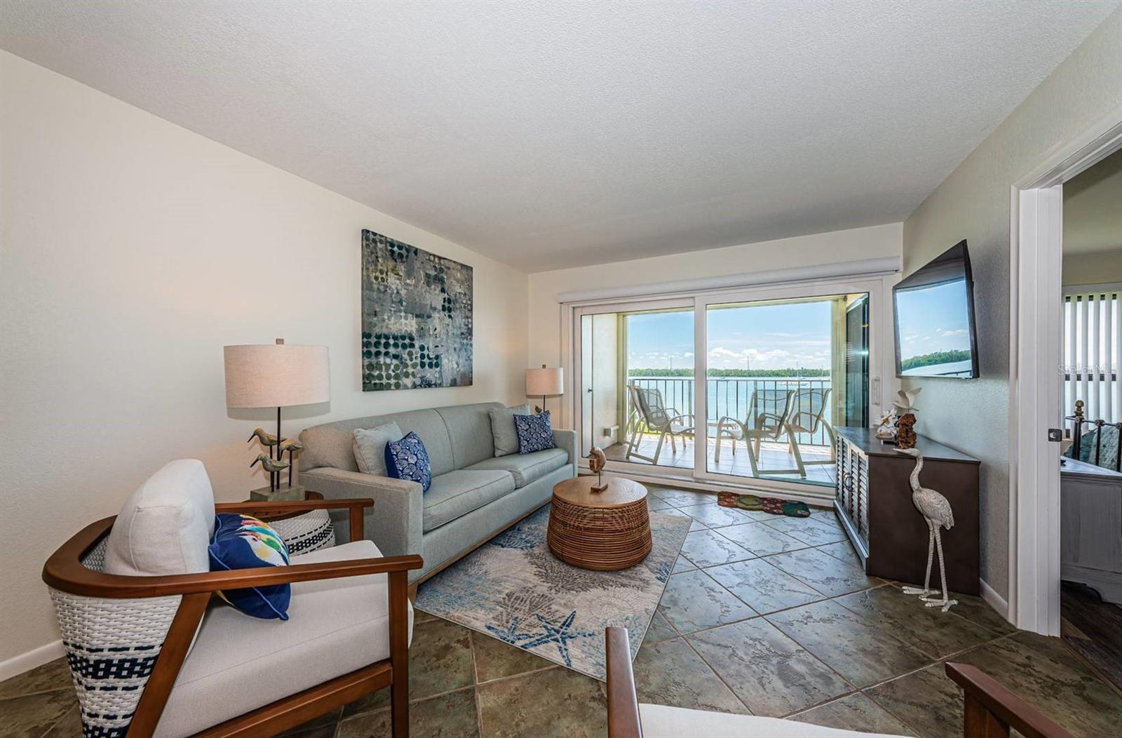 6291 Bahia Del Mar Cir #207 Property Photo 4