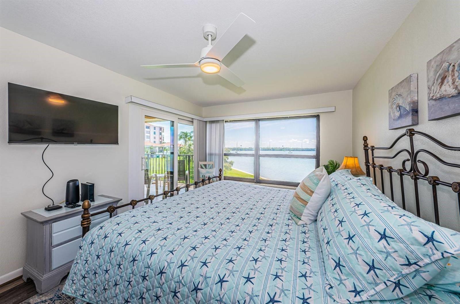 6291 Bahia Del Mar Cir #207 Property Photo 11
