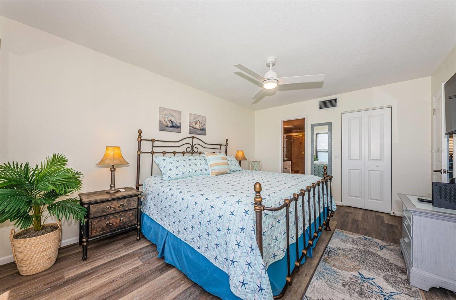 6291 Bahia Del Mar Cir #207 Property Photo 14
