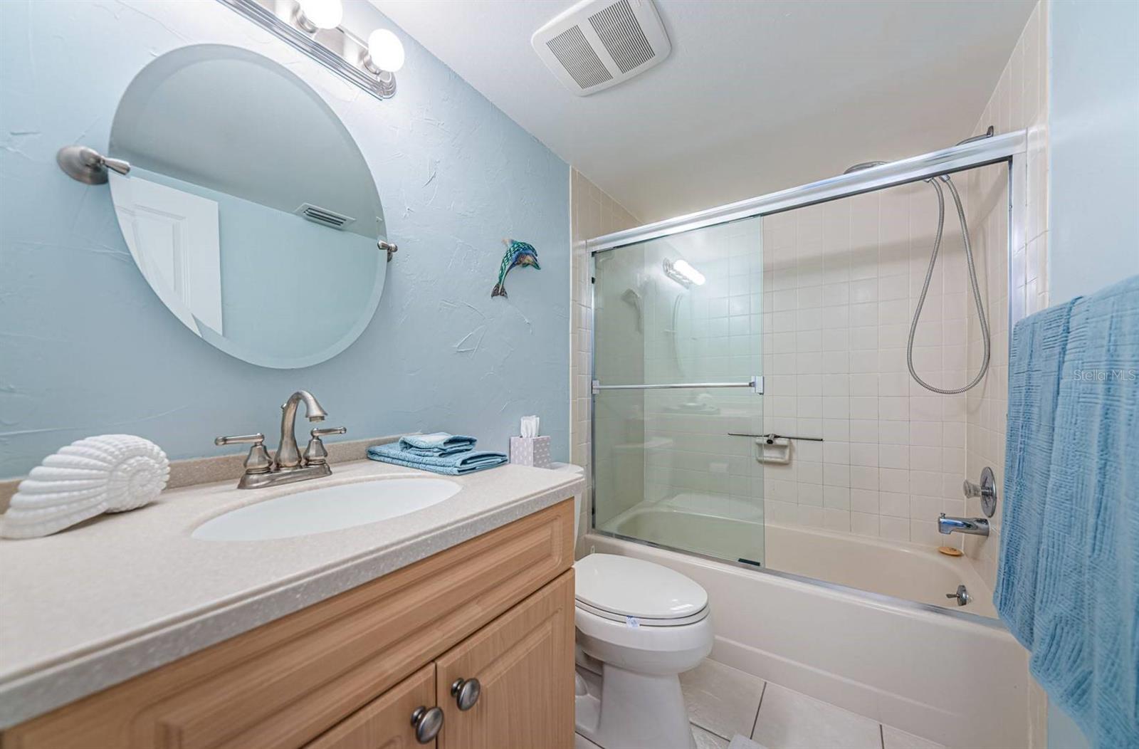 6291 Bahia Del Mar Cir #207 Property Photo 16