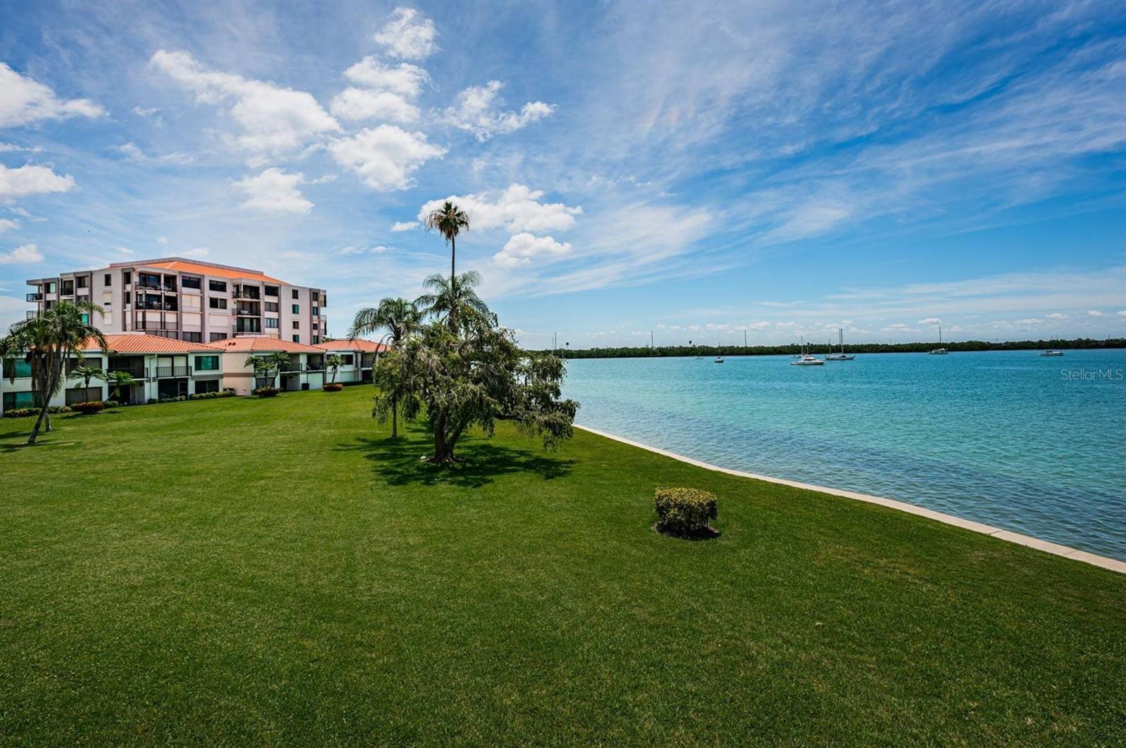 6291 Bahia Del Mar Cir #207 Property Photo 19