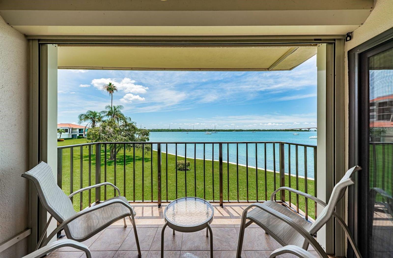 6291 Bahia Del Mar Cir #207 Property Photo 23