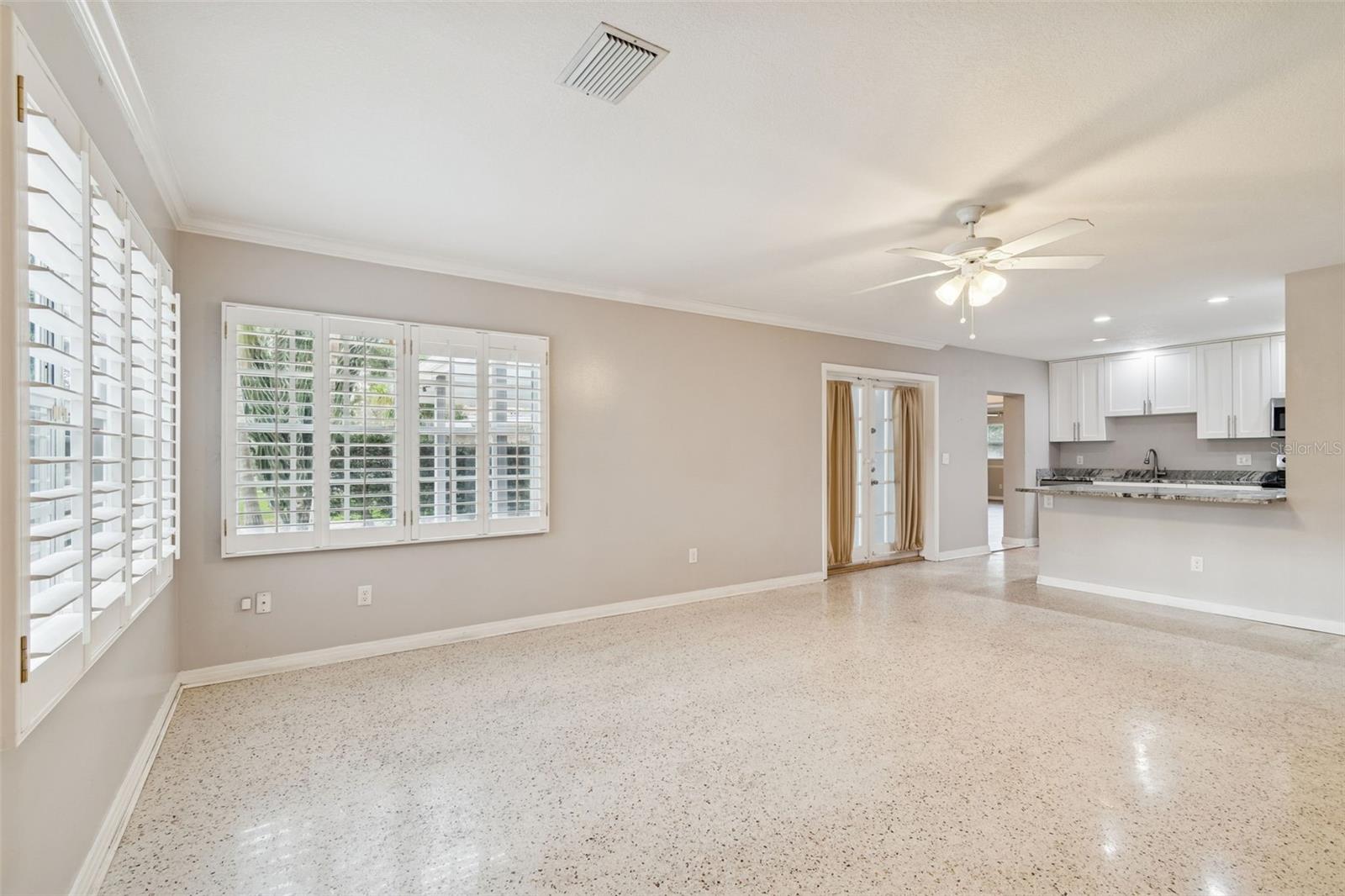 308 Brentwood Dr Property Photo 4