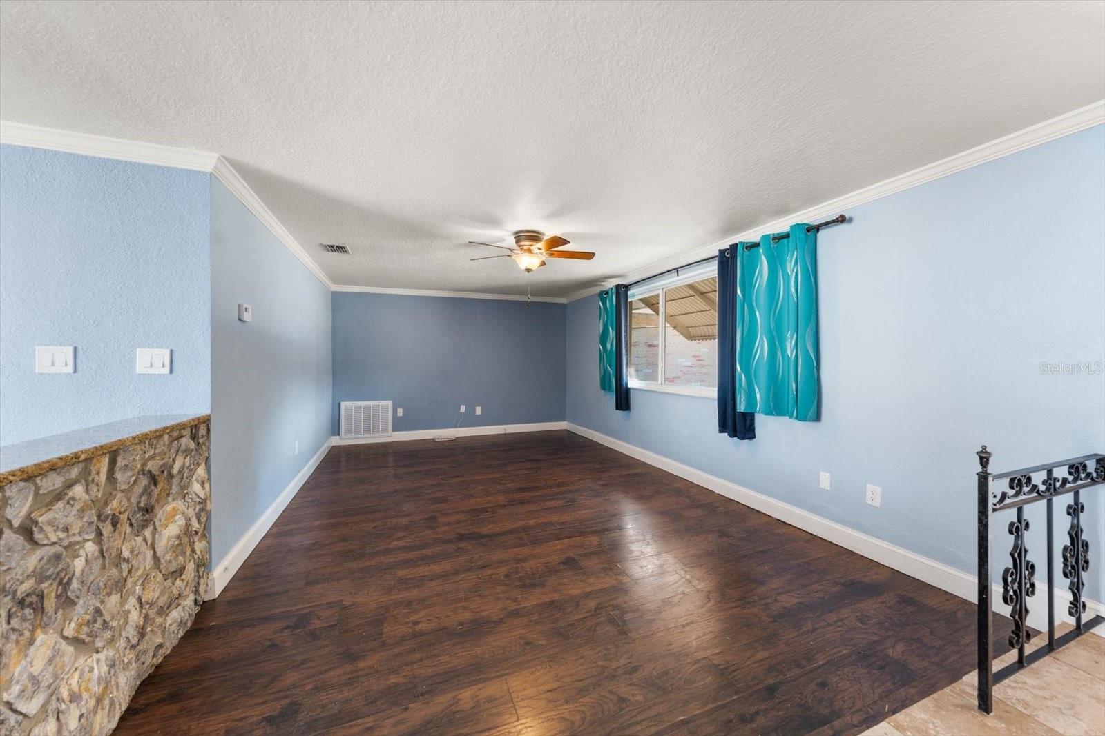4025 Sail Dr Property Photo 4