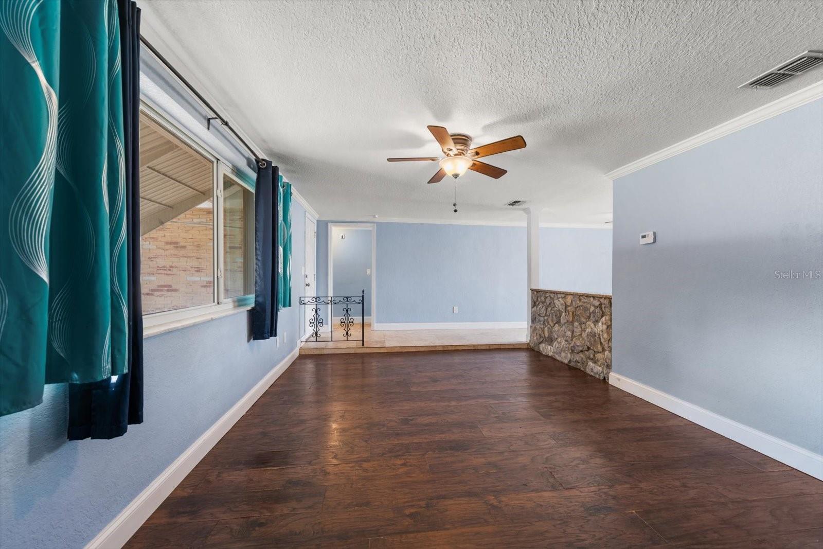 4025 Sail Dr Property Photo 5