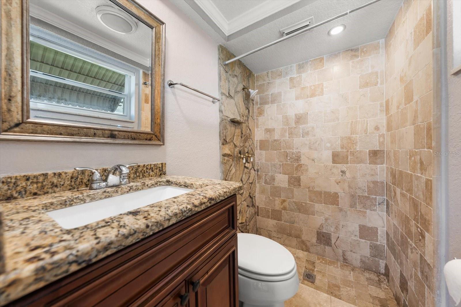 4025 Sail Dr Property Photo 12