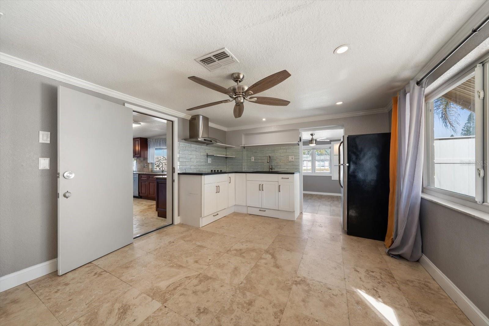 4025 Sail Dr Property Photo 18