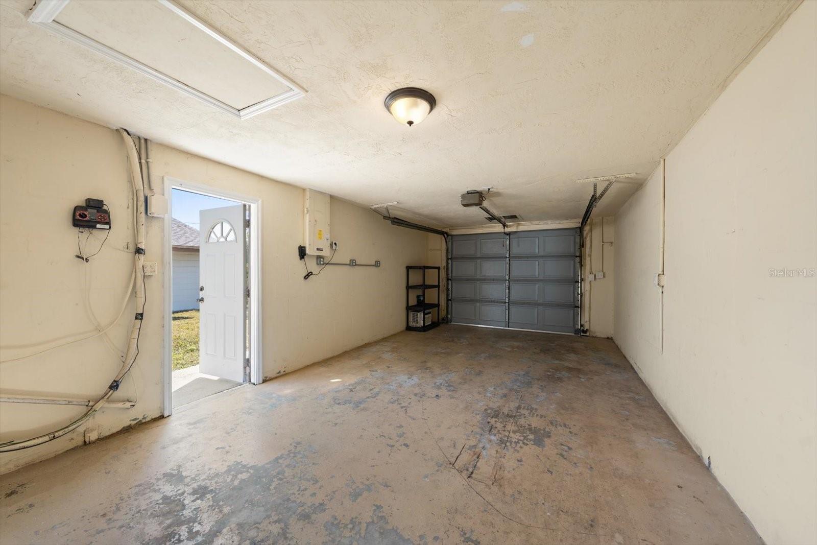 4025 Sail Dr Property Photo 27