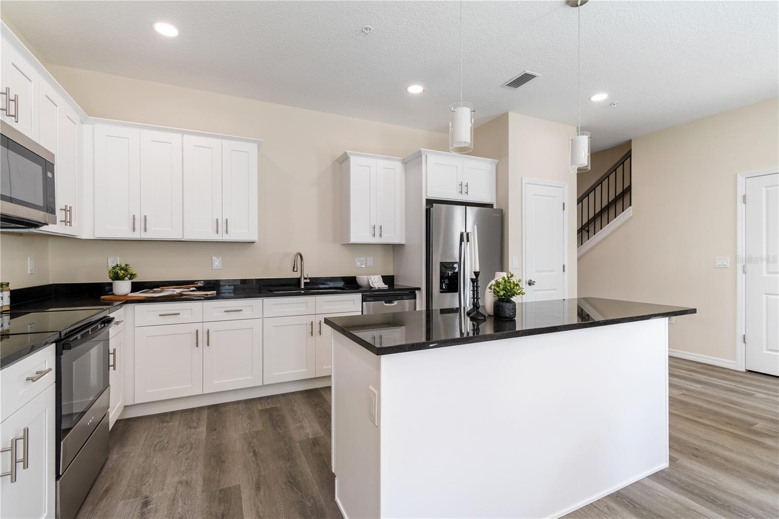 4350 Cambio Gardens Ct Property Photo 10