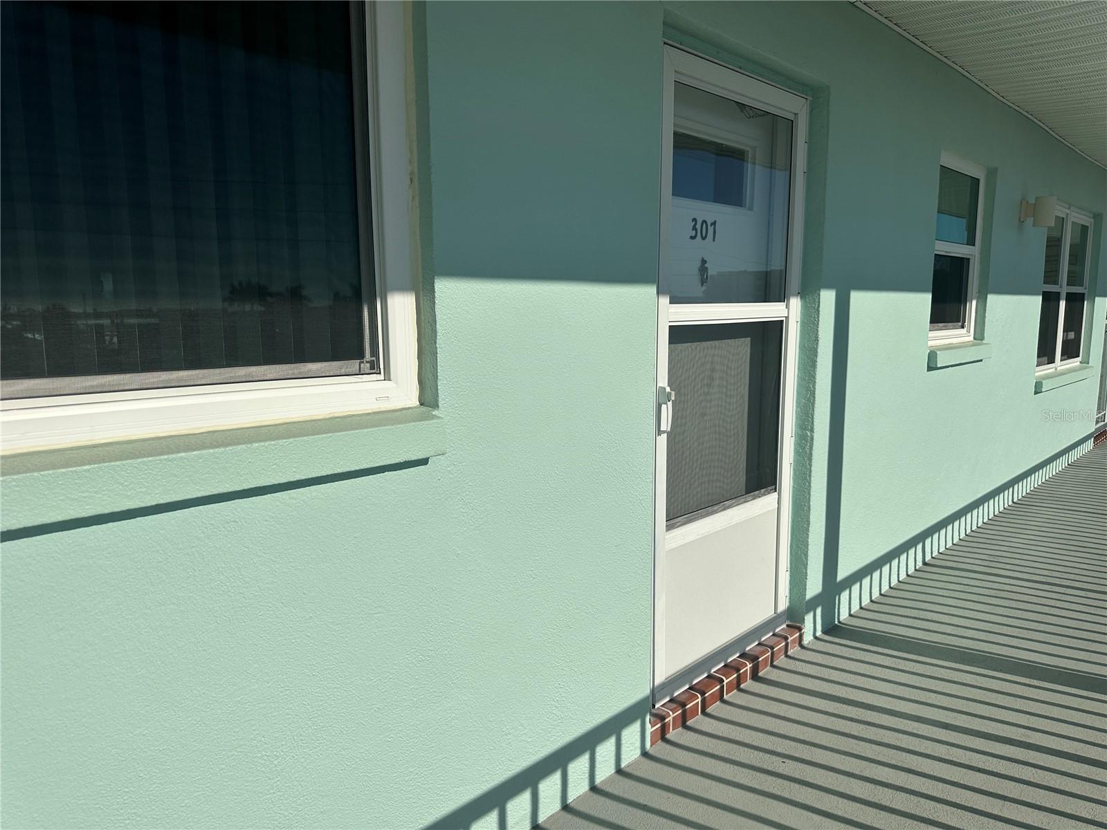 1819 Shore Dr S #307 Property Photo 2