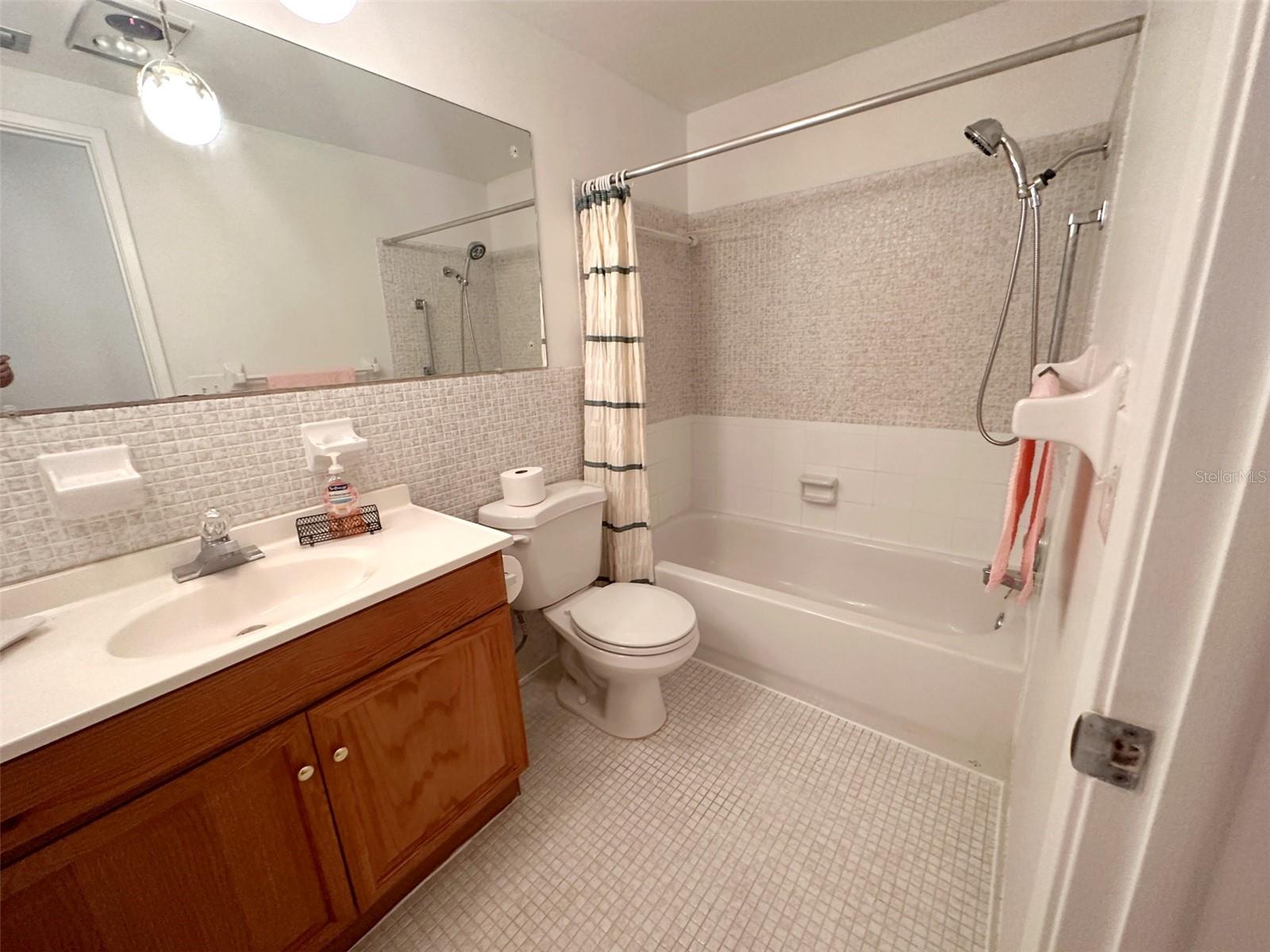 1819 Shore Dr S #307 Property Photo 15