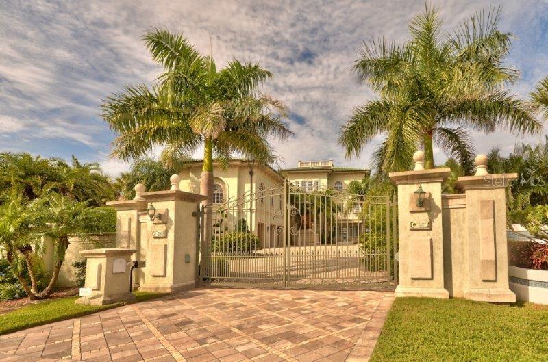 220 Gulf Blvd #8 Property Photo 1