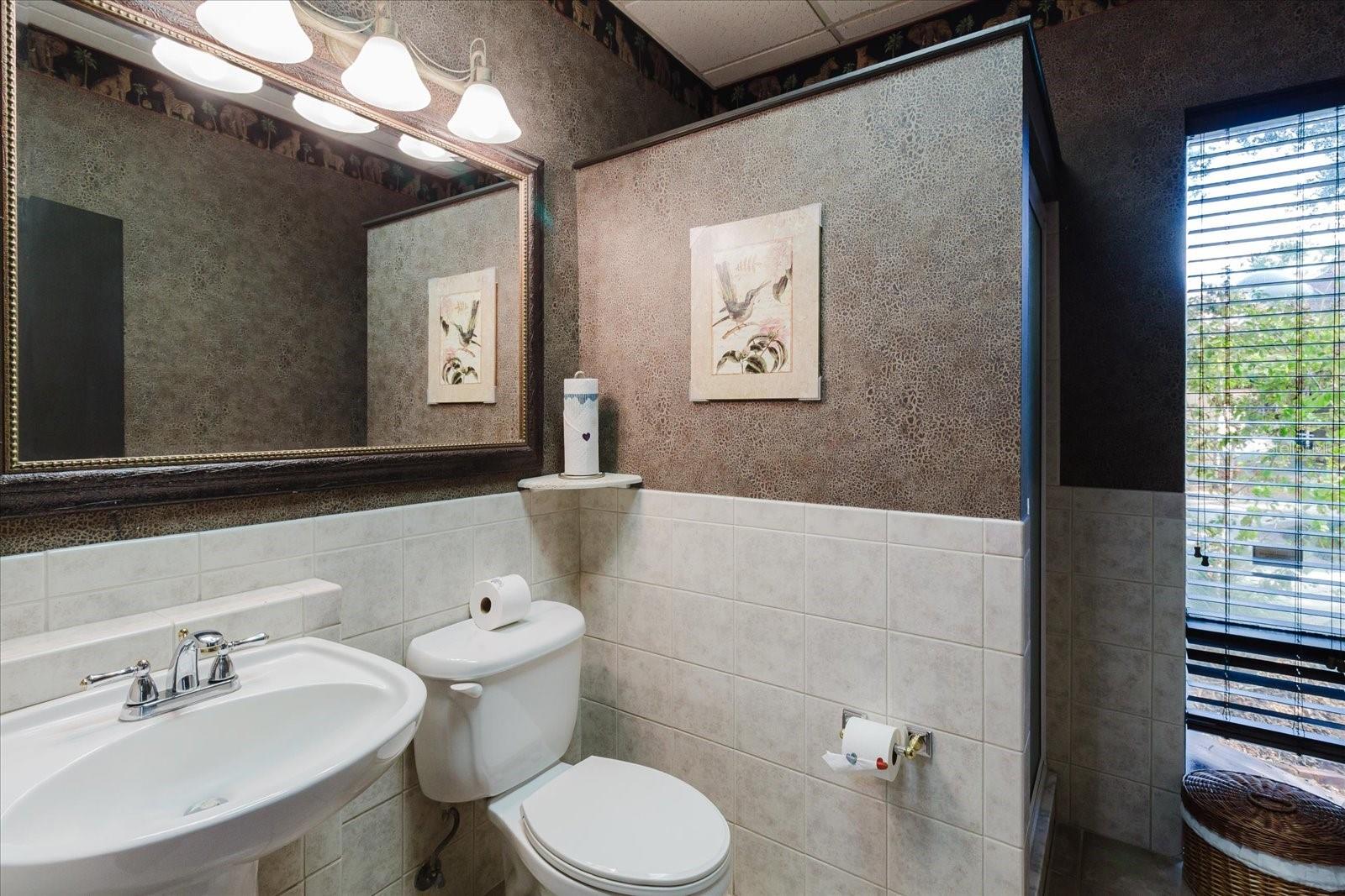 611 Druid Rd E #707 & 708 Property Photo 16