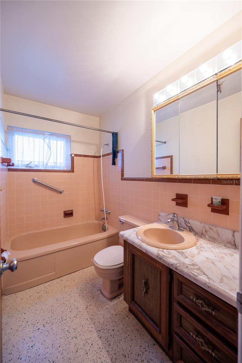 1425 Corey Way S Property Photo 23