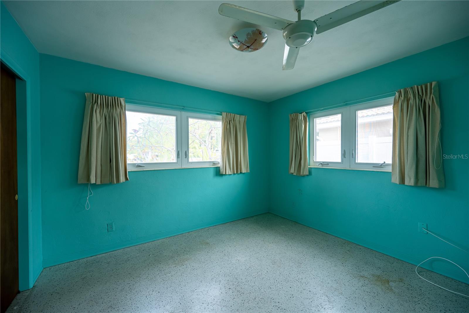 1425 Corey Way S Property Photo 24