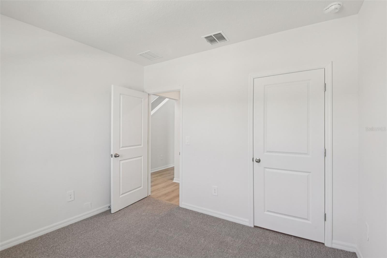 12581 Homeland Dr Property Photo 17
