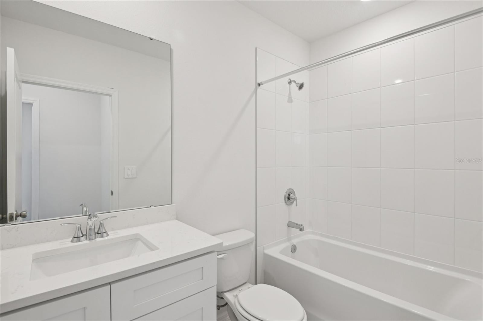 12581 Homeland Dr Property Photo 18