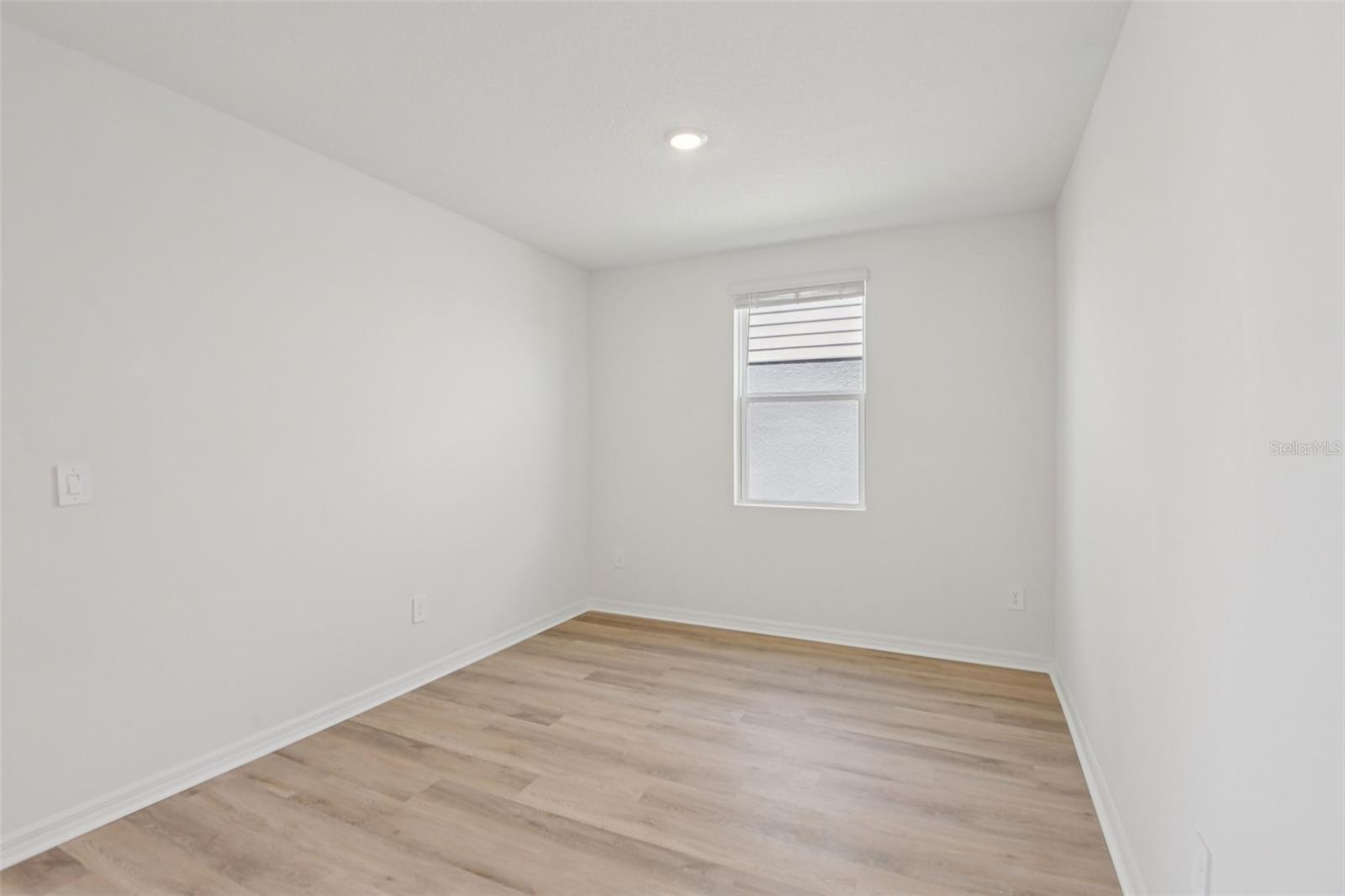 12581 Homeland Dr Property Photo 19