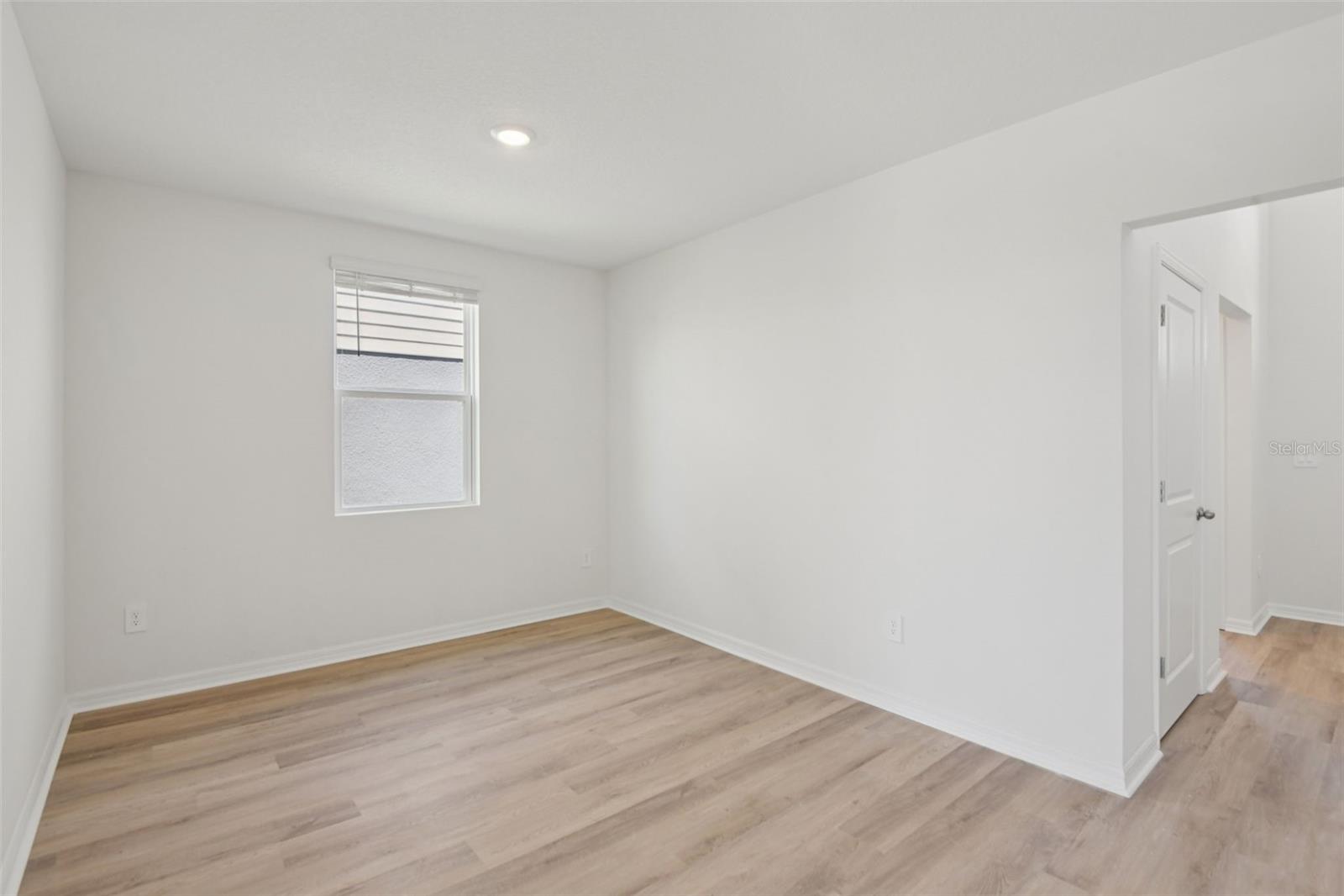 12581 Homeland Dr Property Photo 20