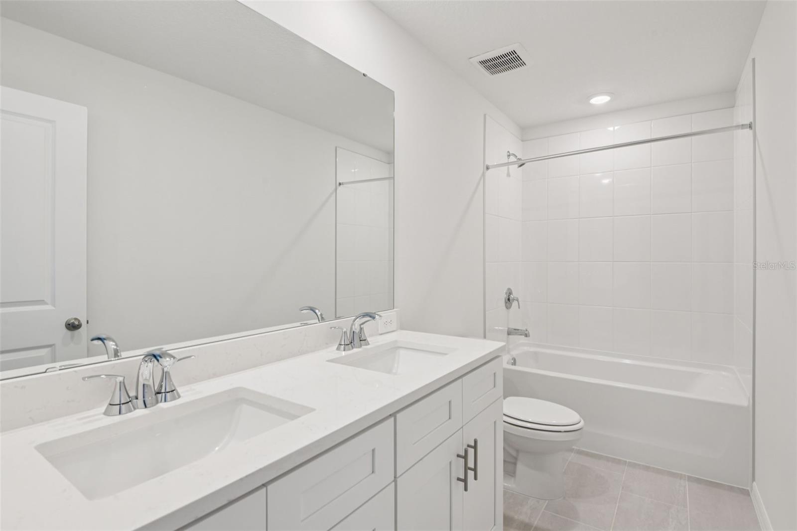 12581 Homeland Dr Property Photo 29