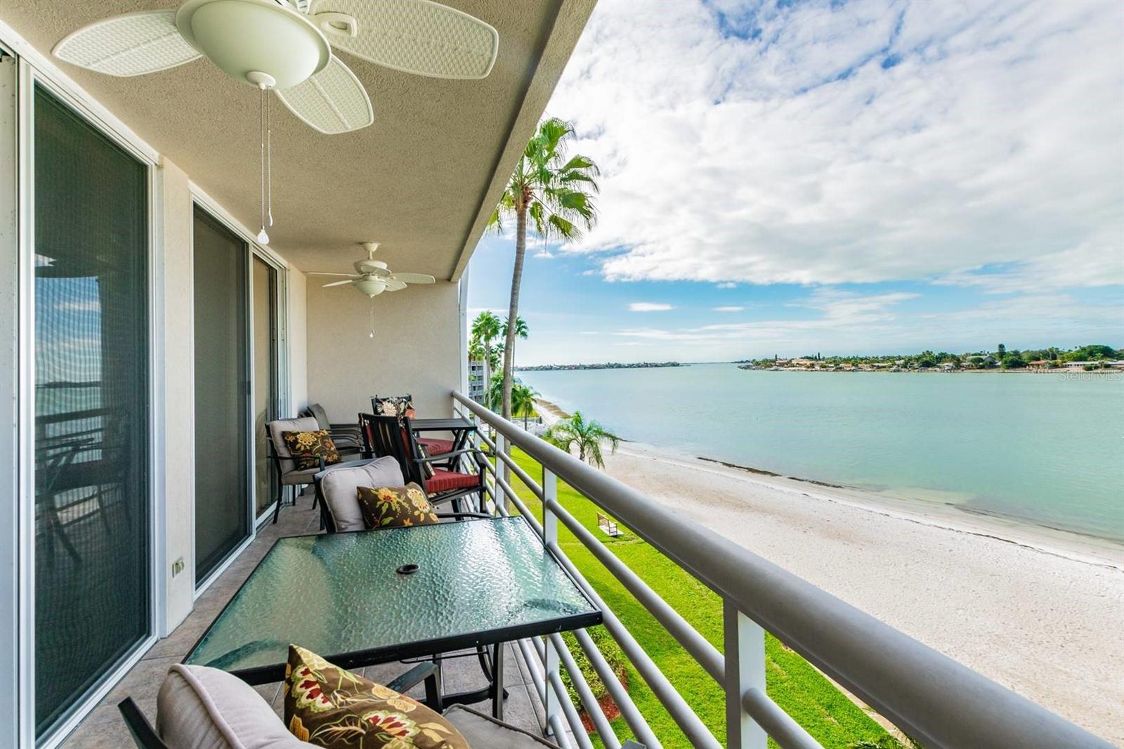 5701 Bahia Del Mar Cir #403 Property Photo 3