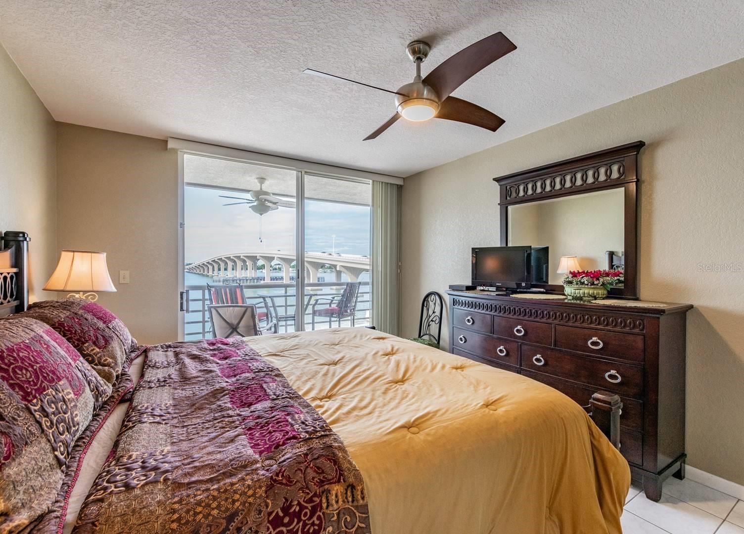 5701 Bahia Del Mar Cir #403 Property Photo 12