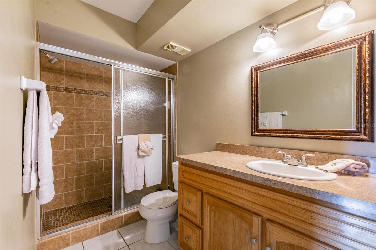5701 Bahia Del Mar Cir #403 Property Photo 13