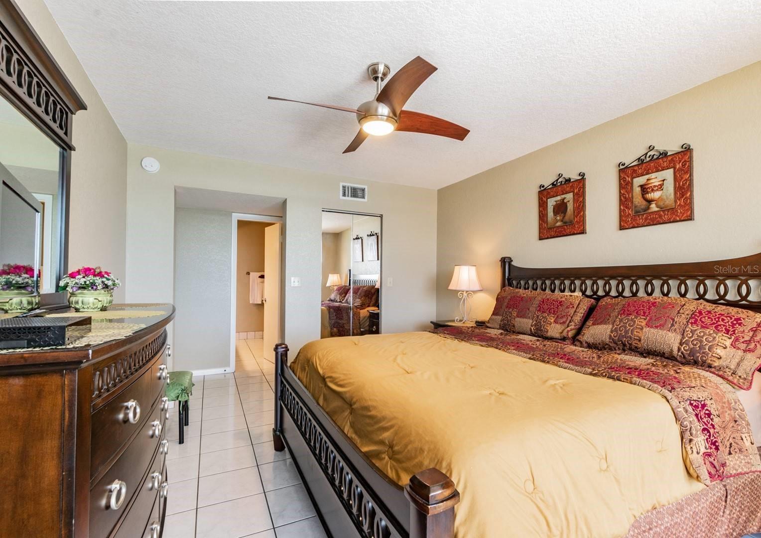 5701 Bahia Del Mar Cir #403 Property Photo 14