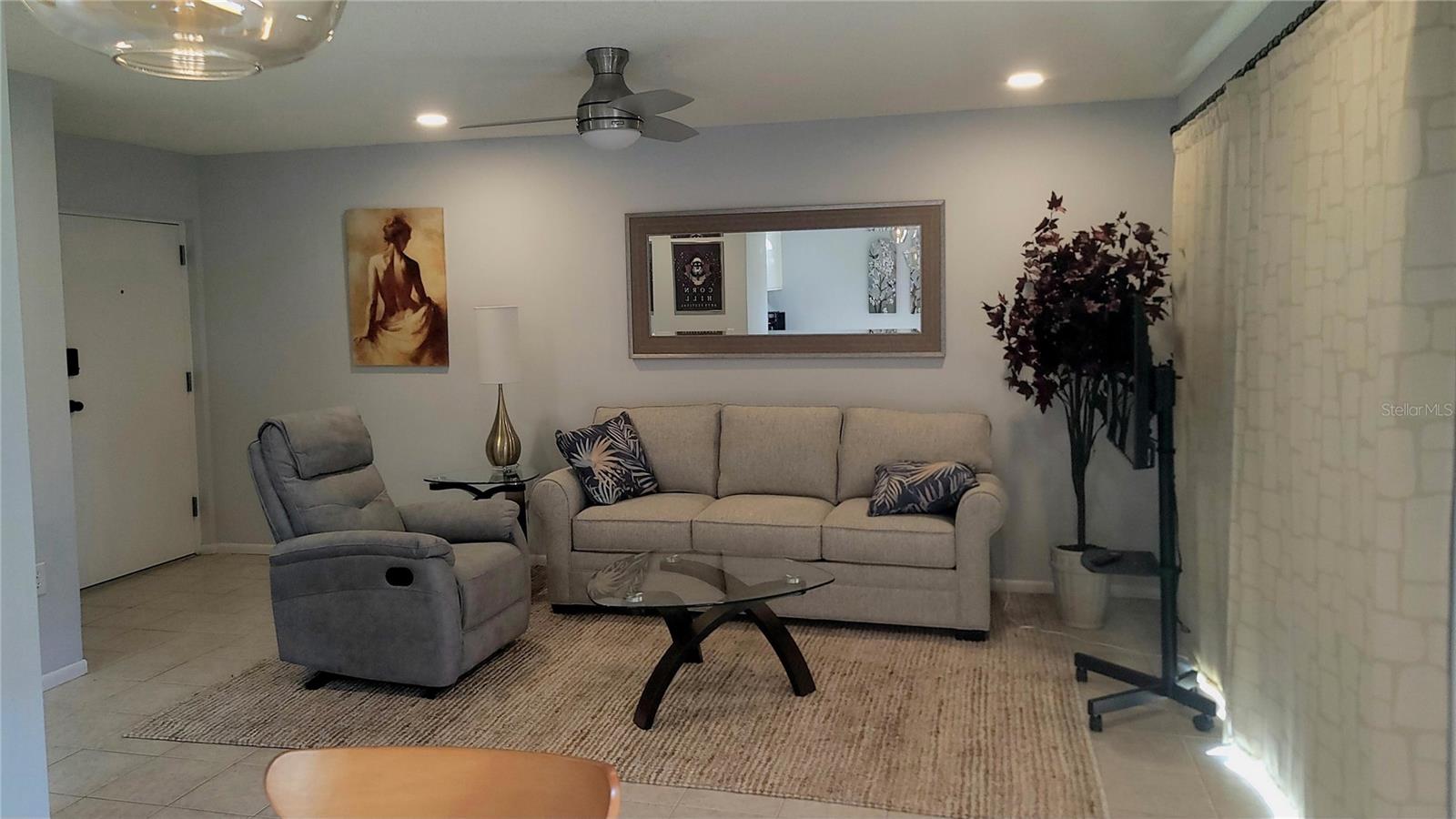 4215 East Bay Dr #1508b Property Photo 4