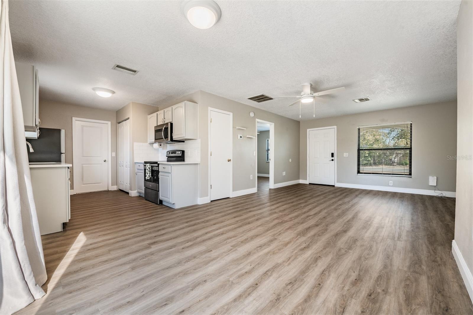12044 Elgin Blvd Property Photo 6