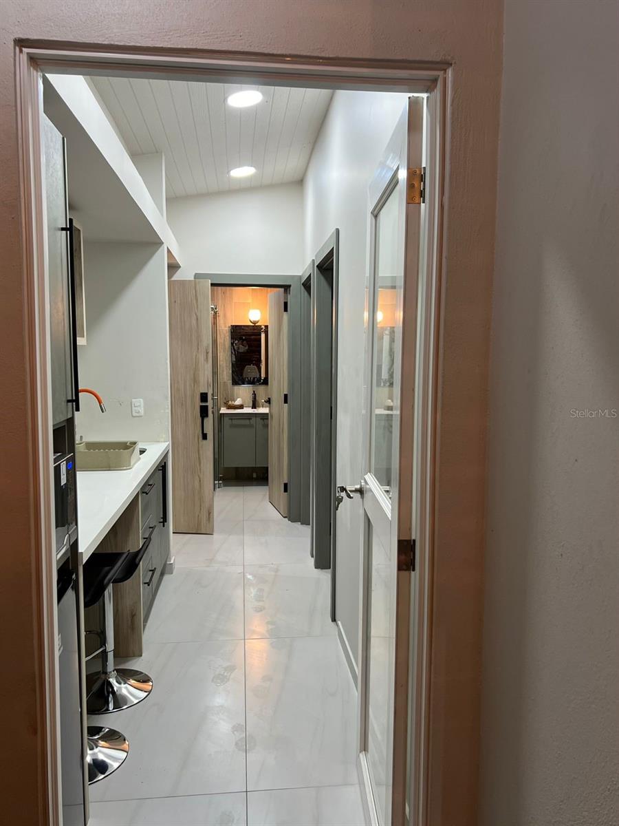 TB8474841 Property Photo 11