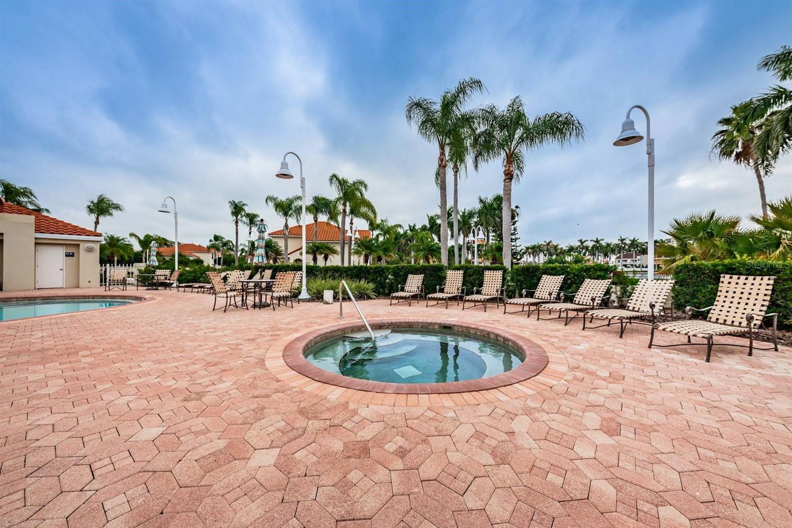 6151 Bahia Del Mar Blvd #120 Property Photo 18