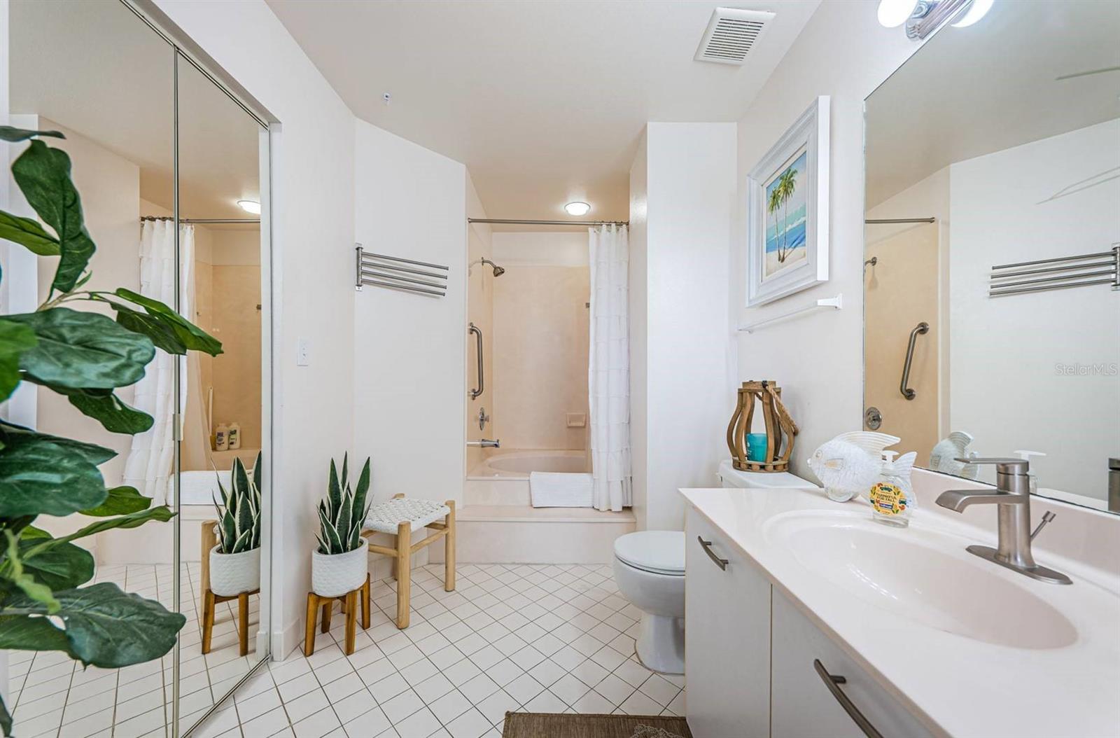 6141 Bahia Del Mar Blvd #229 Property Photo 14