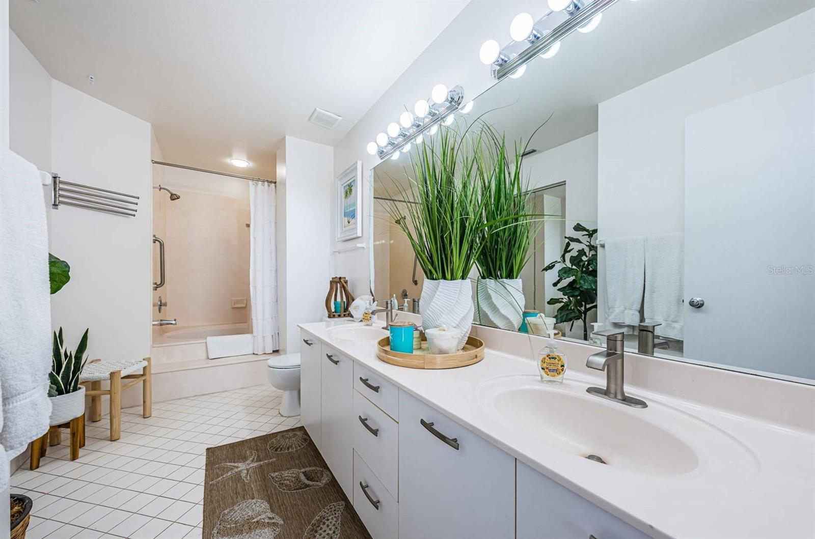 6141 Bahia Del Mar Blvd #229 Property Photo 15