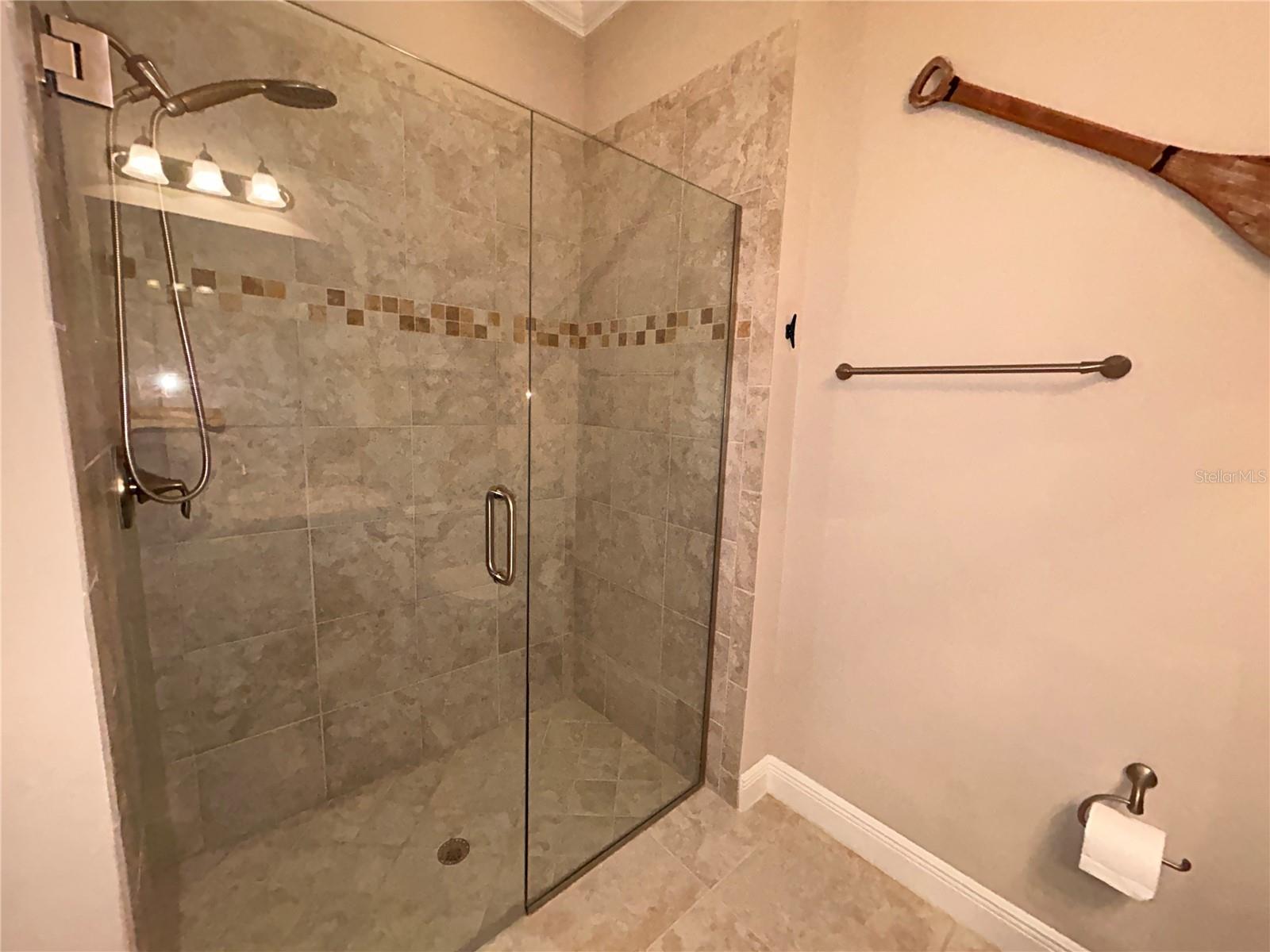 1022 Overlook Ct Property Photo 35